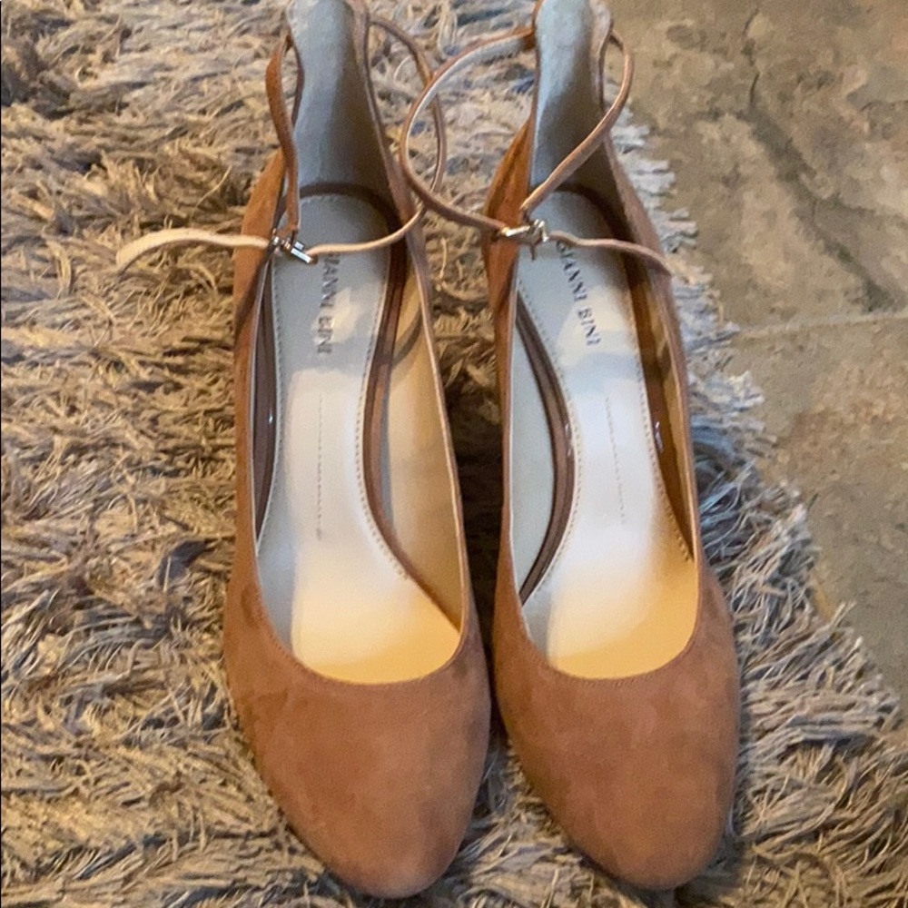 Gianni Bini Pump | Color: Camel | Block Heel | Size: 11M
